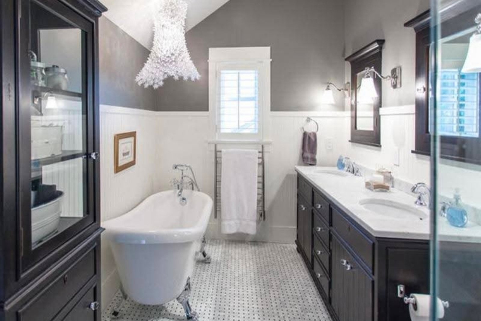 Bathroom colors
